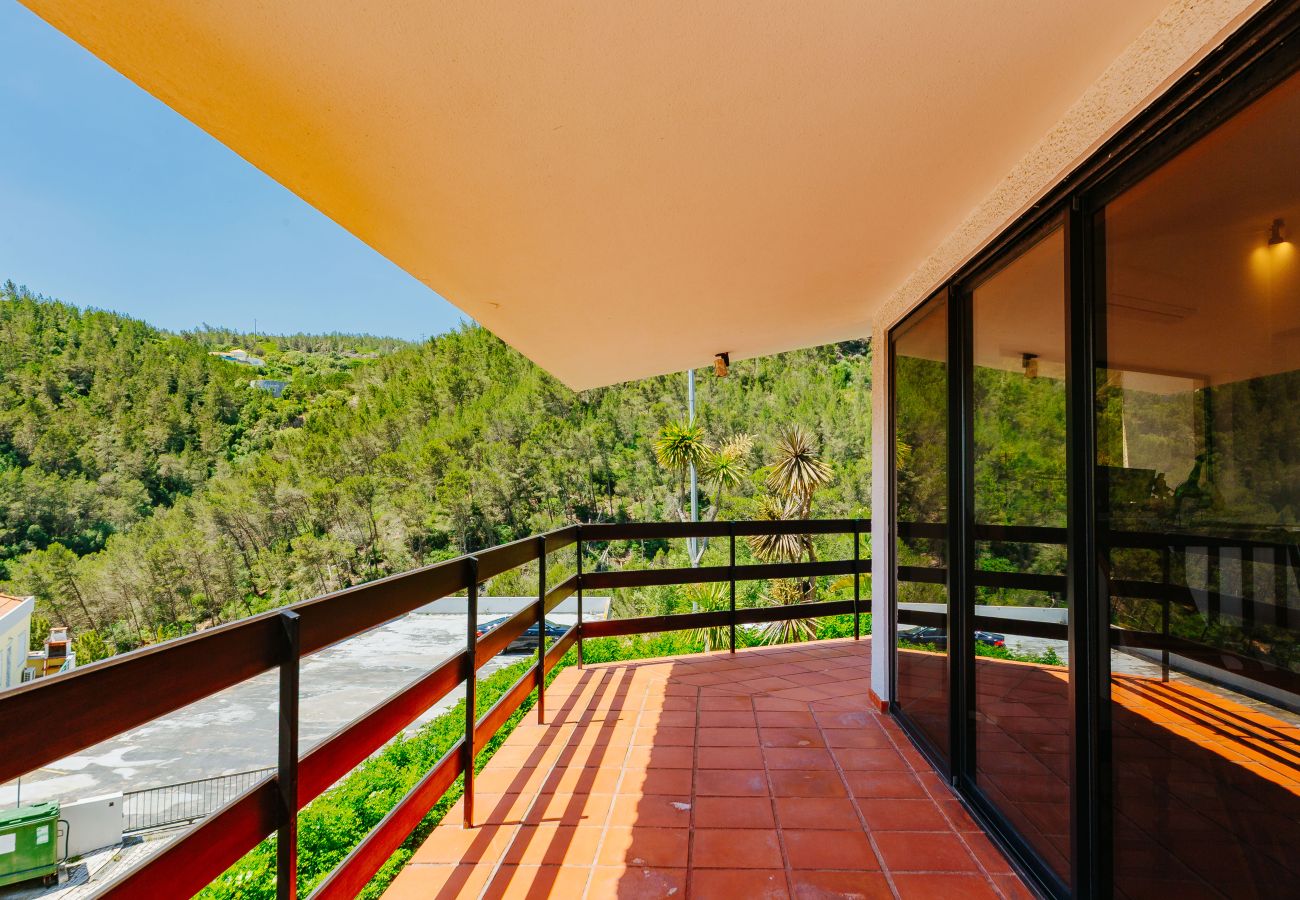House in Sesimbra - Panoramic Ocean View Villa & Pool in Sesimbra by Rent4Rest