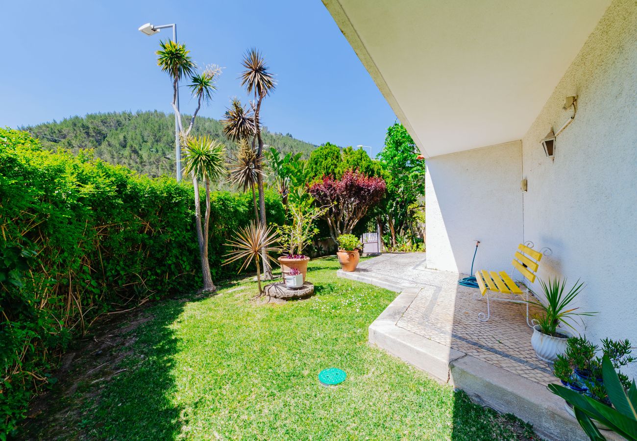 House in Sesimbra - Panoramic Ocean View Villa & Pool in Sesimbra by Rent4Rest