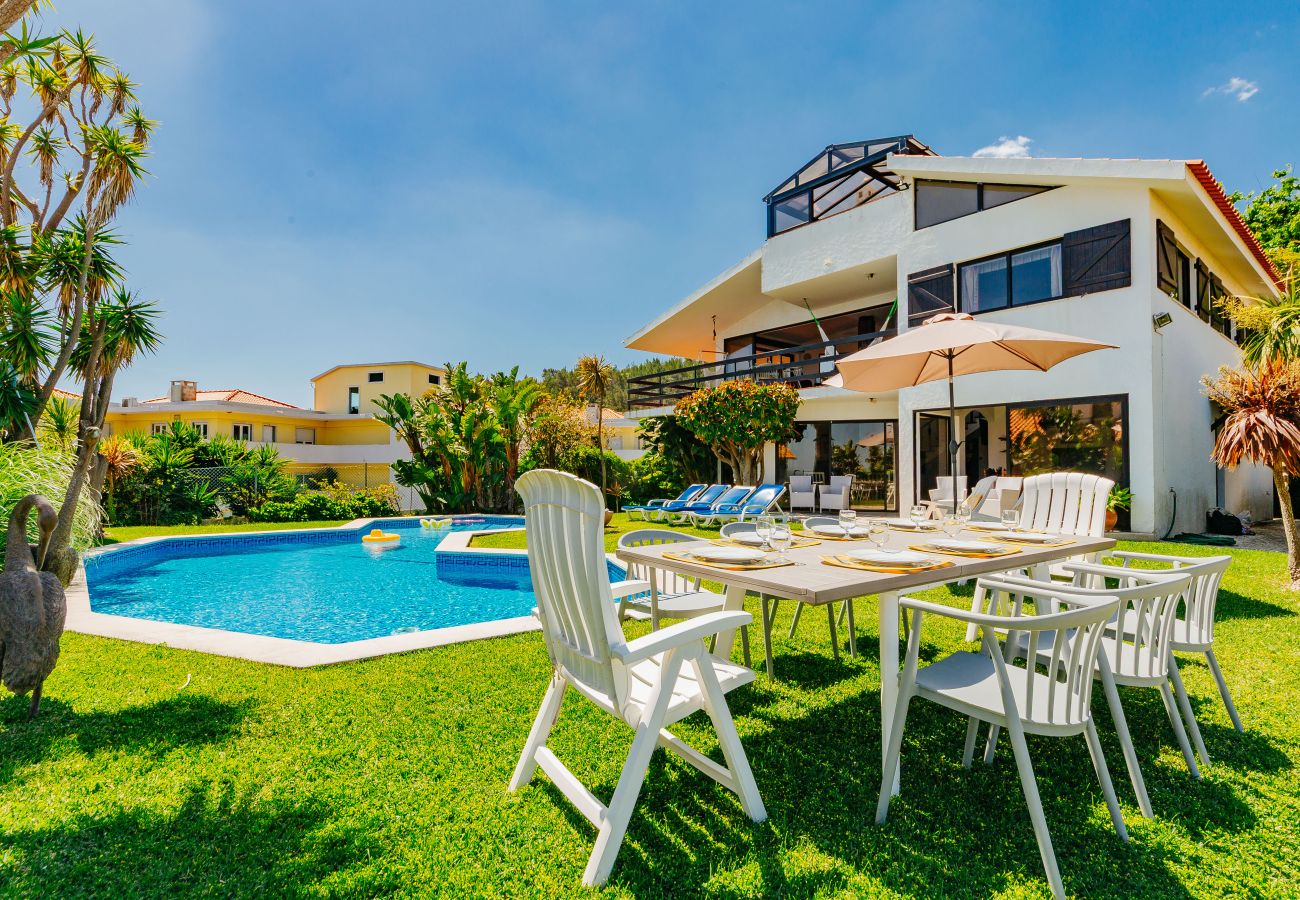 House in Sesimbra - Panoramic Ocean View Villa & Pool in Sesimbra by Rent4Rest