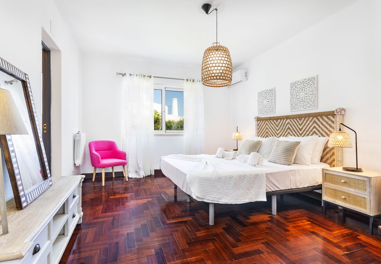 Villa in Albufeira - Villa Eva OCV - Private Pool and Games Room