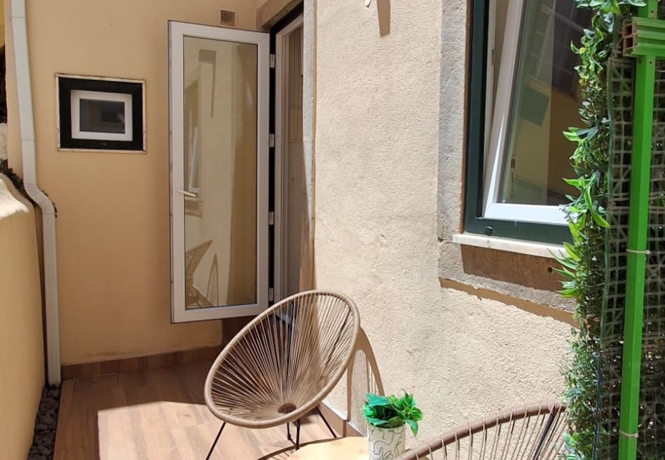 Rent by room in Lisbon - BAIRRO ALTO MUSIC GUEST HOUSE HAYDN
