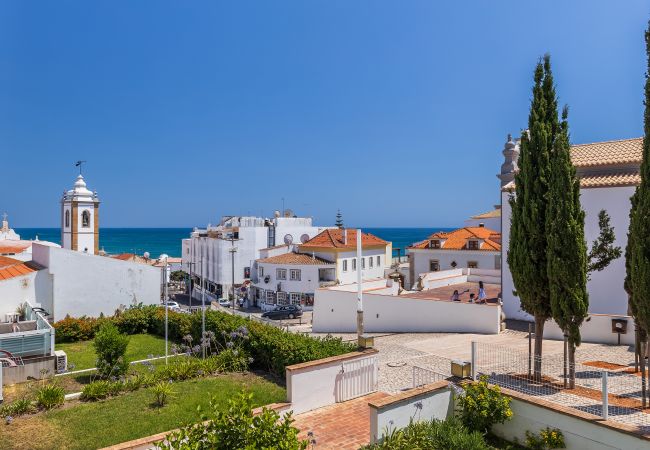  in Albufeira - Coração do Mar Sea View Apartment in Albufeira Old Town