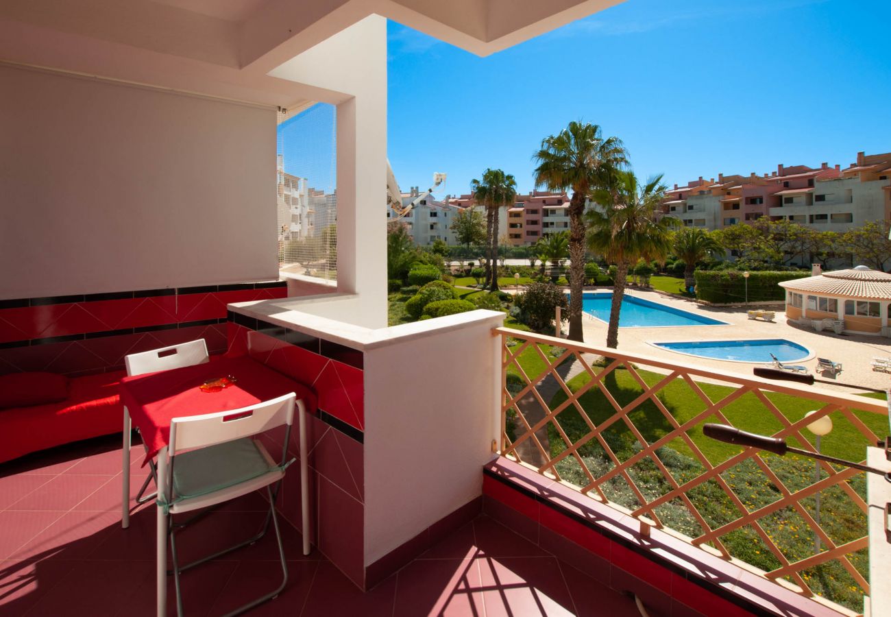 Studio in Albufeira - Ondas Verdes - Central, Pool & Tenis Court