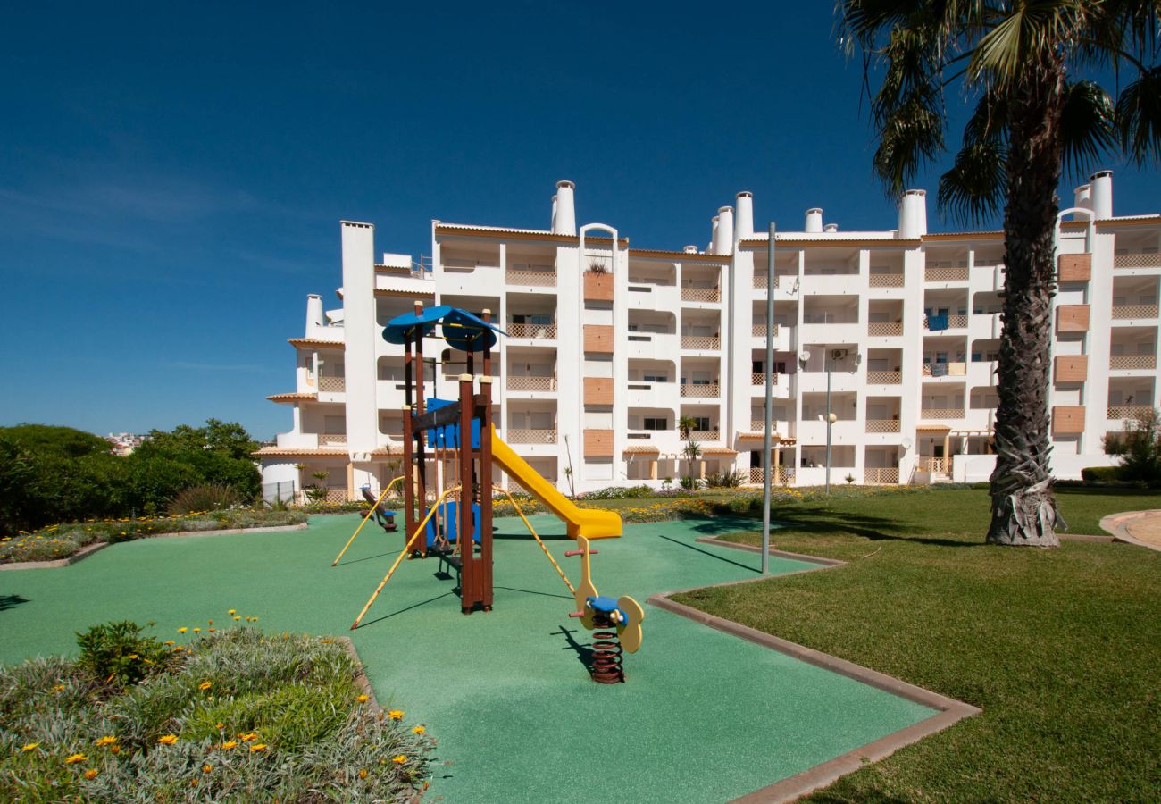 Studio in Albufeira - Ondas Verdes - Central, Pool & Tenis Court