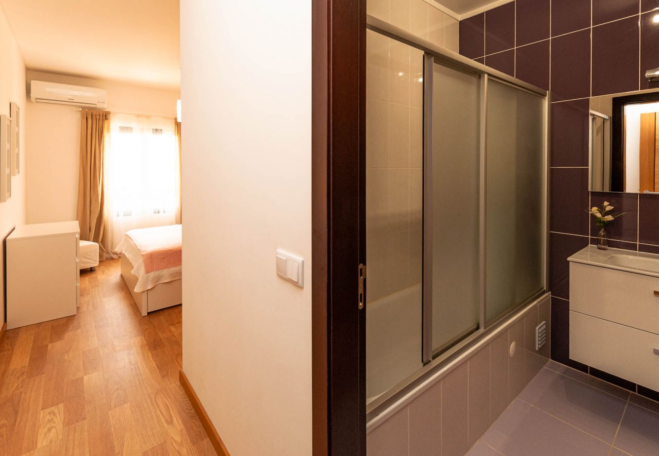 Apartment in Albufeira - Almond Apartment Ocv - Pool & Garage