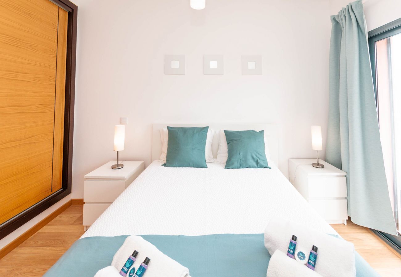 Apartment in Albufeira - Almond Apartment Ocv - Pool & Garage
