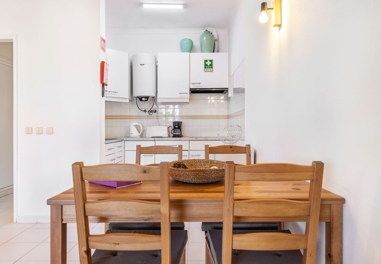Apartment in Albufeira - Flat Acacia OCV - Pool & Private Parking