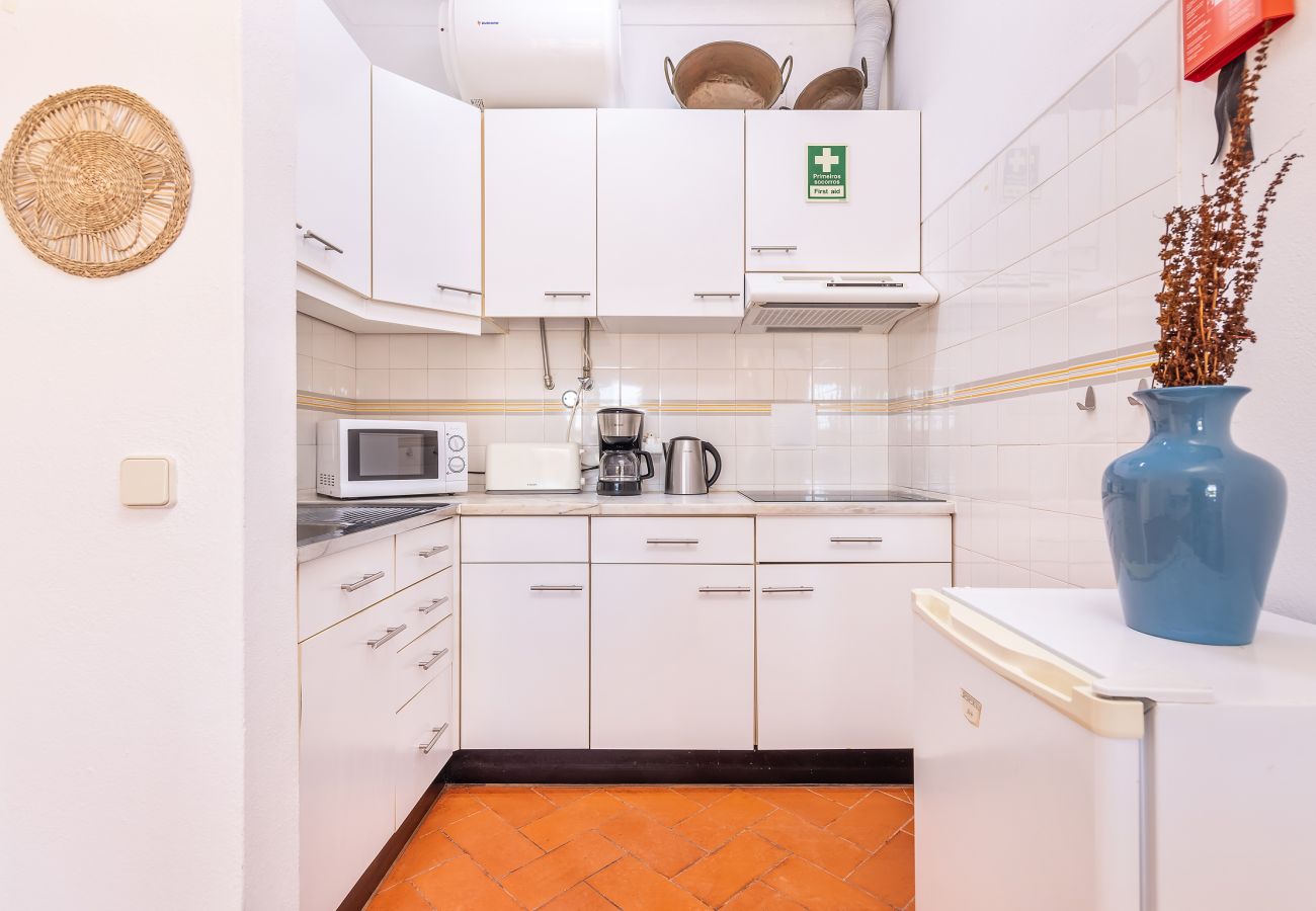 Apartment in Albufeira - Flat Cacto OCV - Pool & Private Parking