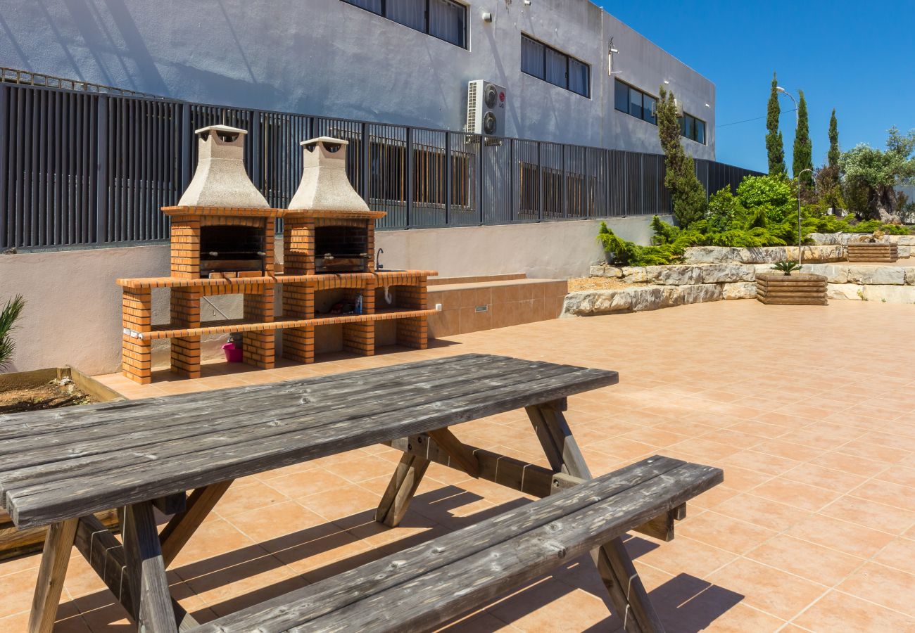 Apartment in Albufeira - Apt. Deluxe OCV - Pool & Albufeira View
