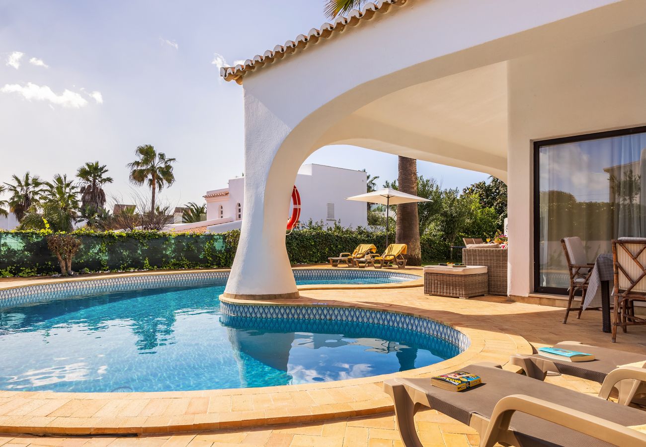 Villa in Albufeira - Villa Coral OCV - Private w/ pool Sao Rafael beach