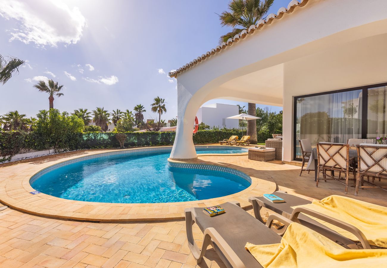 Villa in Albufeira - Villa Coral OCV - Private w/ pool Sao Rafael beach