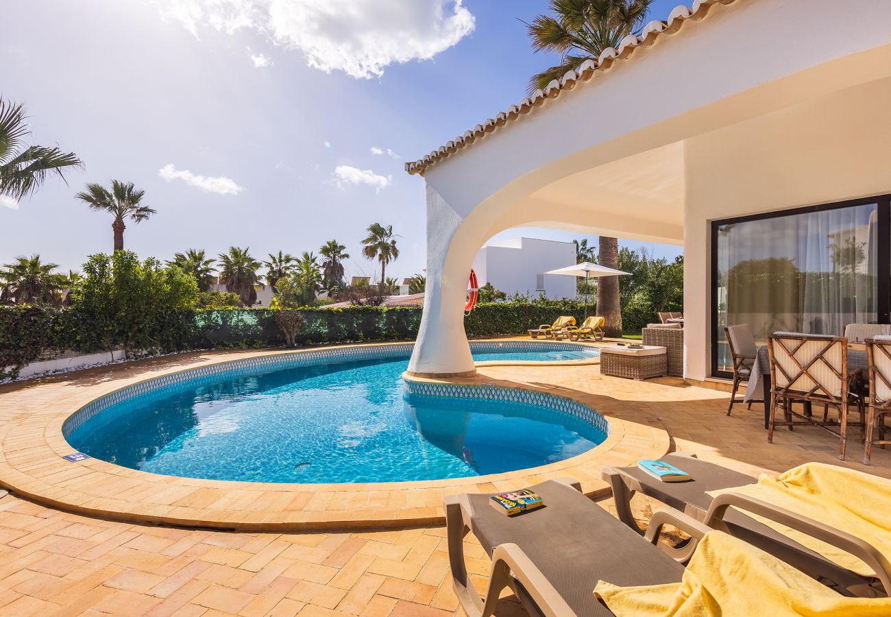 Villa in Albufeira - Villa Coral OCV - Private w/ pool Sao Rafael beach