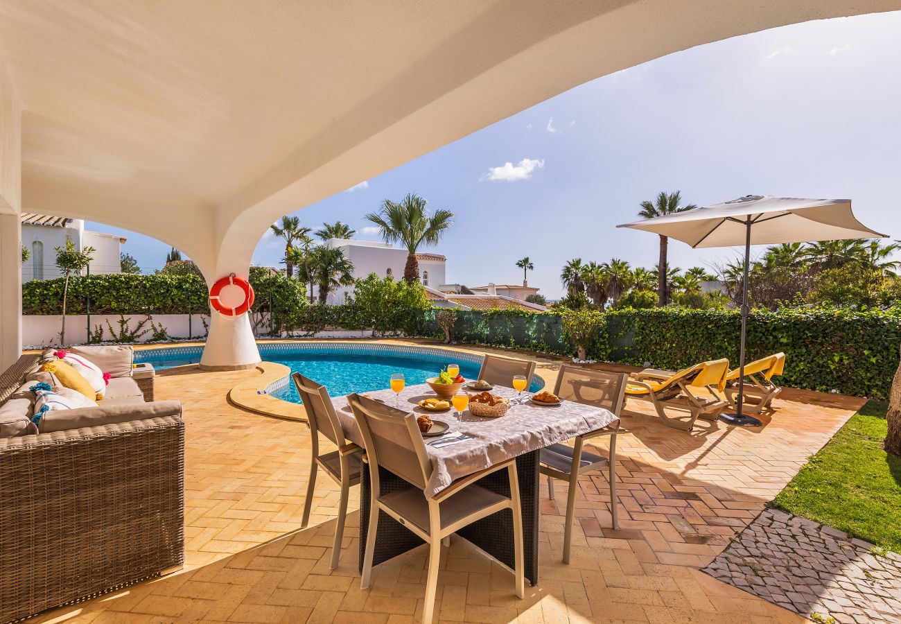 Villa in Albufeira - Villa Coral OCV - Private w/ pool Sao Rafael beach
