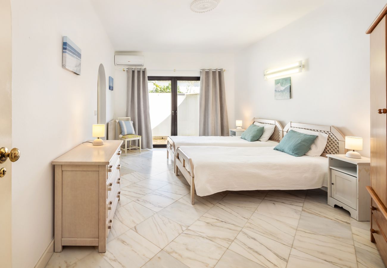 Villa in Albufeira - Villa Coral OCV - Private w/ pool Sao Rafael beach