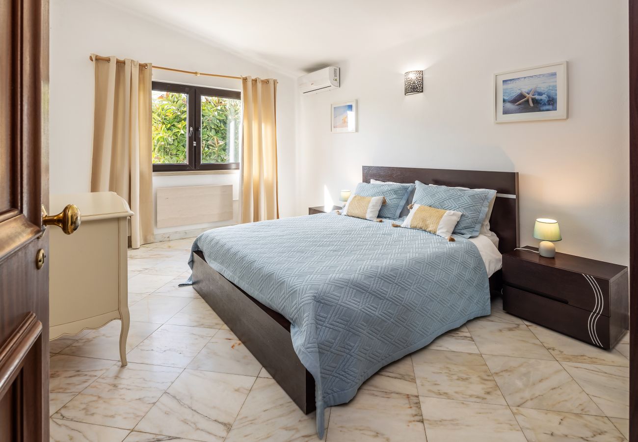 Villa in Albufeira - Villa Coral OCV - Private w/ pool Sao Rafael beach