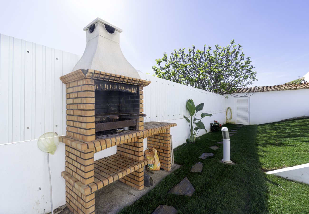 Villa in Albufeira - Villa Menina - Private Pool & Barbecue