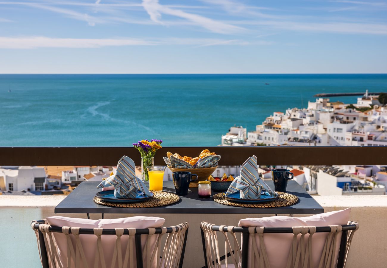 Apartment in Albufeira - Endless Blue Apt OCV - Beach Front, pool