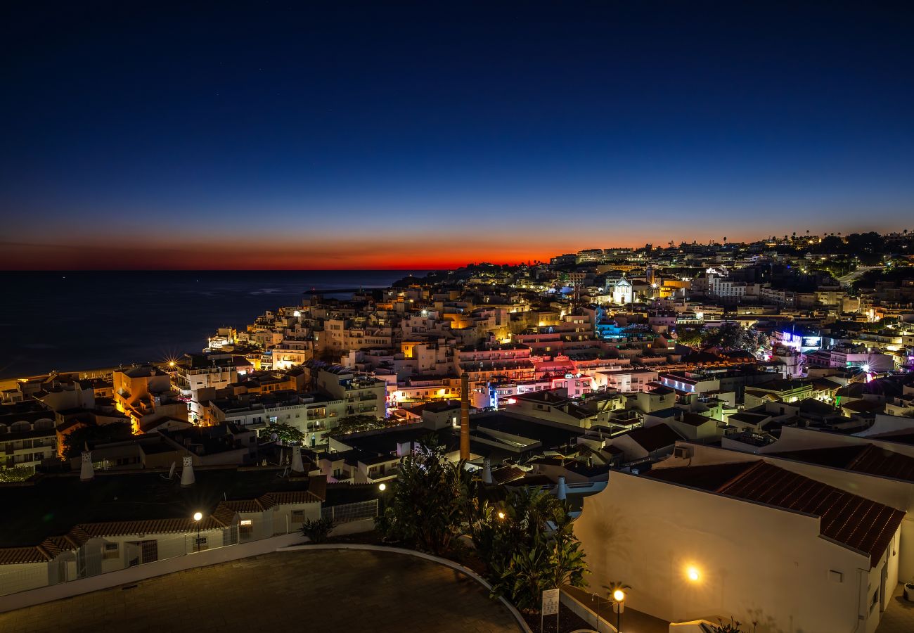 Apartment in Albufeira - Endless Blue Apt OCV - Beach Front, pool