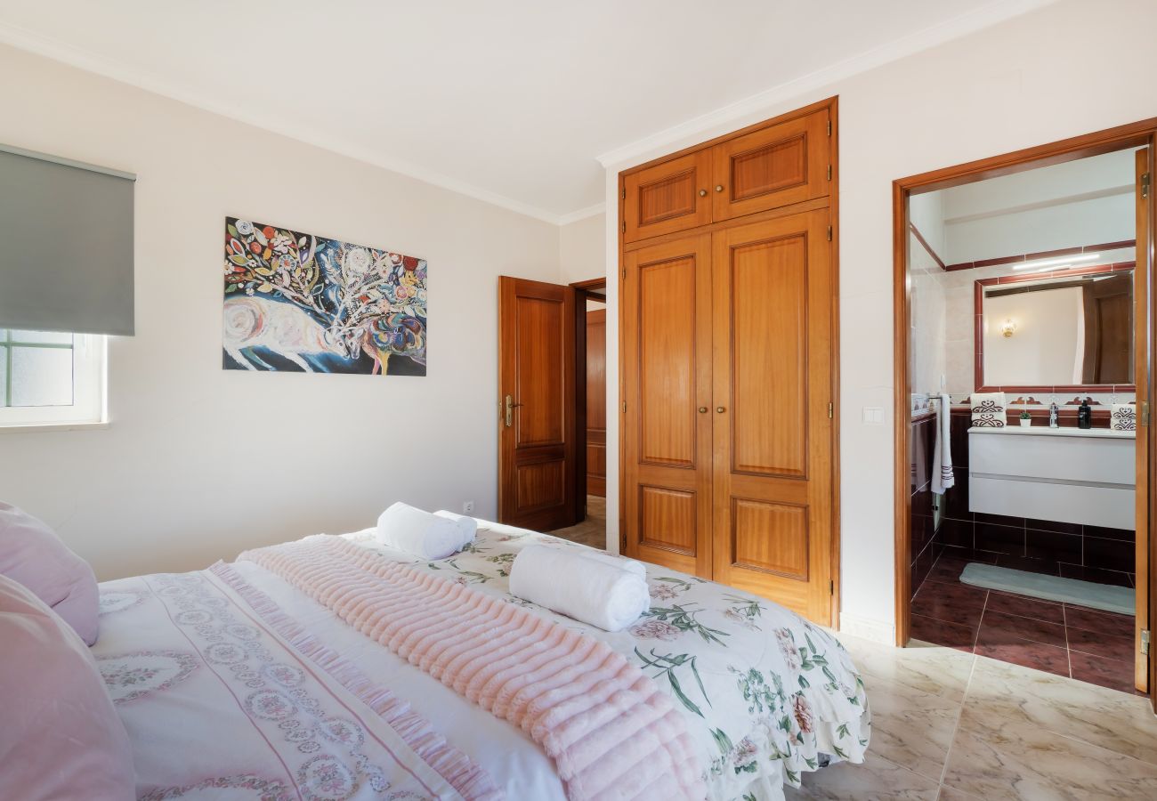 Villa in Albufeira - Villa Umbelina OCV - 5min Arrifes Beach - Games Room