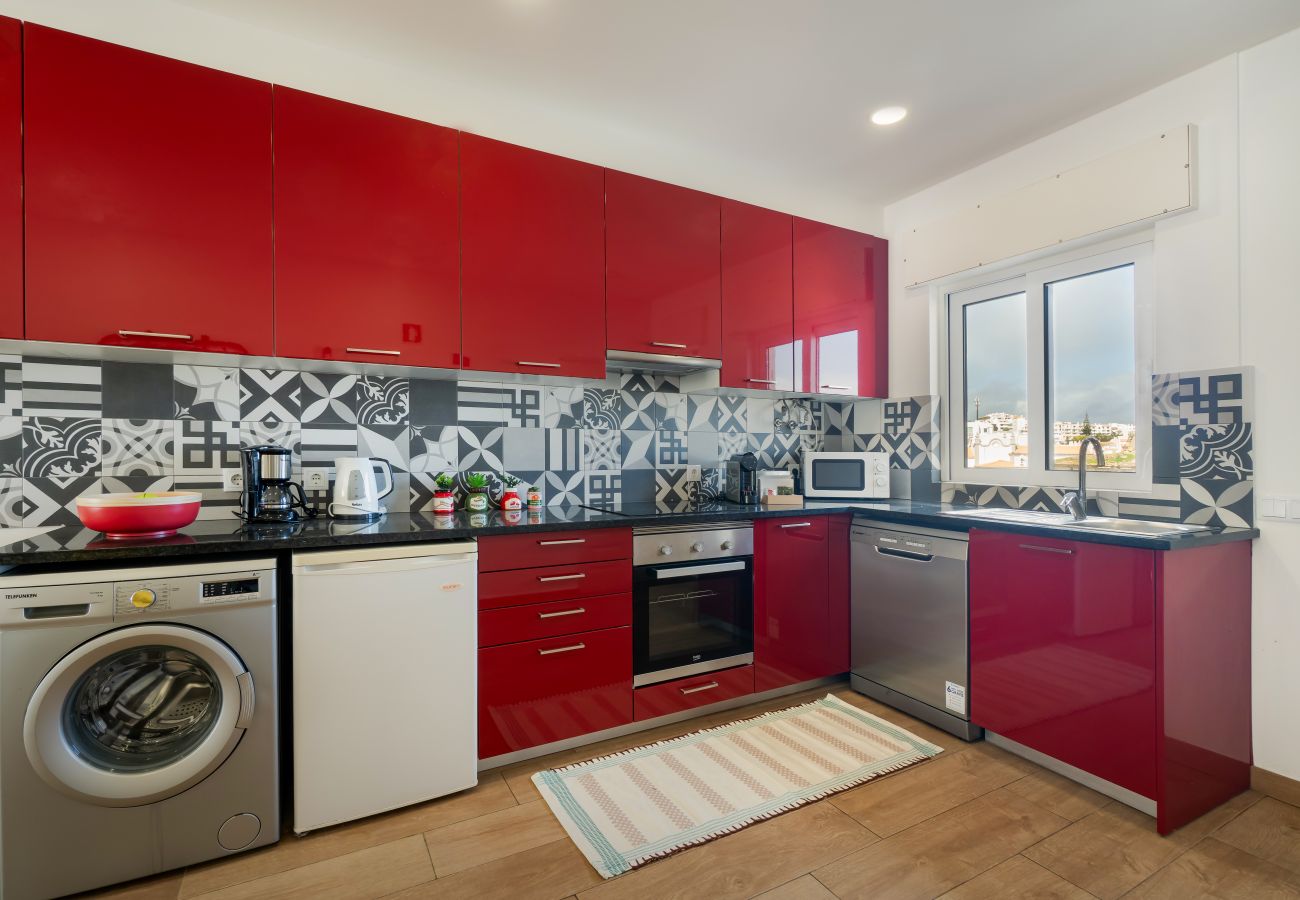 Apartment in Albufeira - Boat 3 Apt OCV – Steps from beach (100m) and Pool
