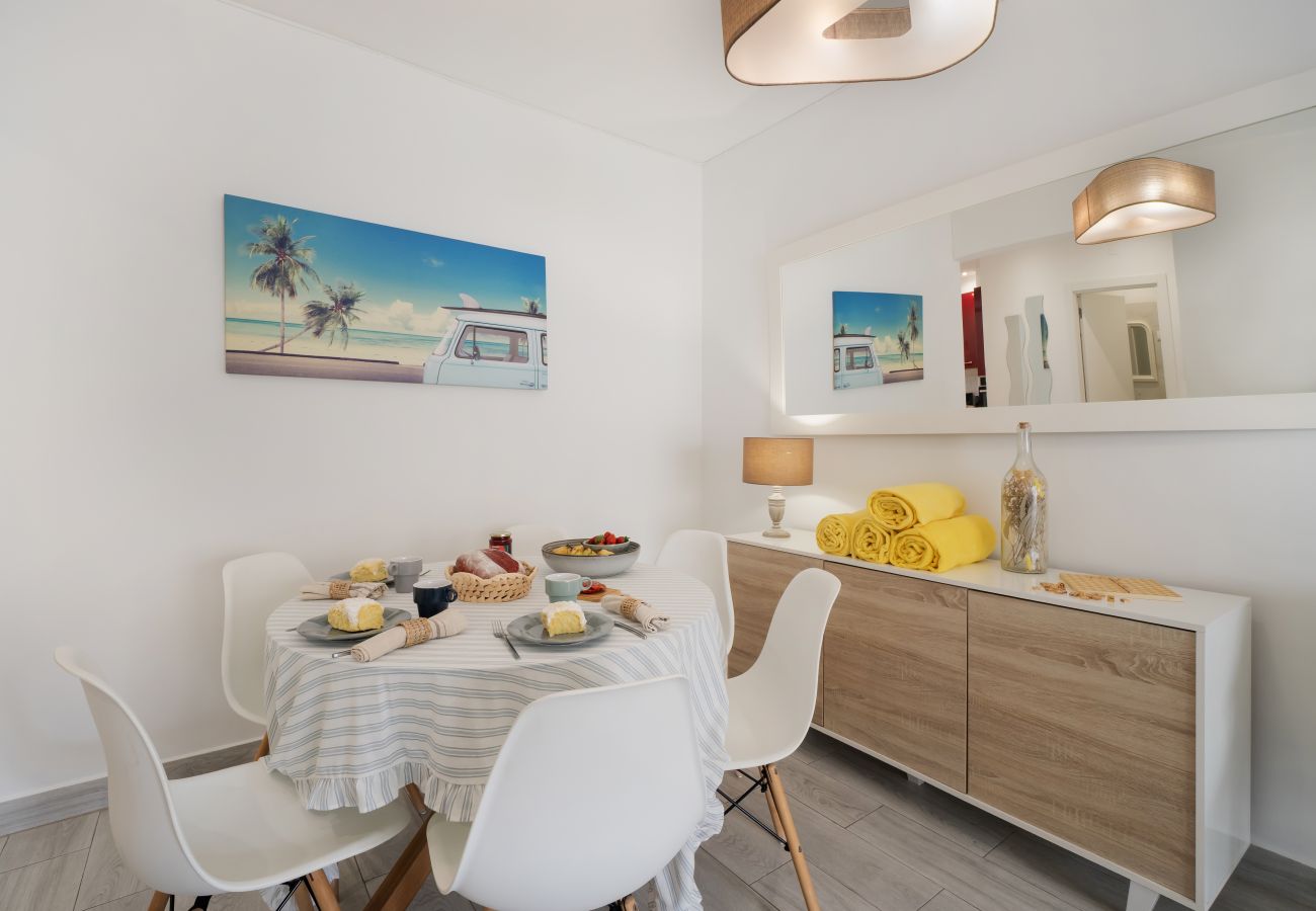 Apartment in Albufeira - Boat 4 Apt OCV – Near the Beach (100m) with Pool