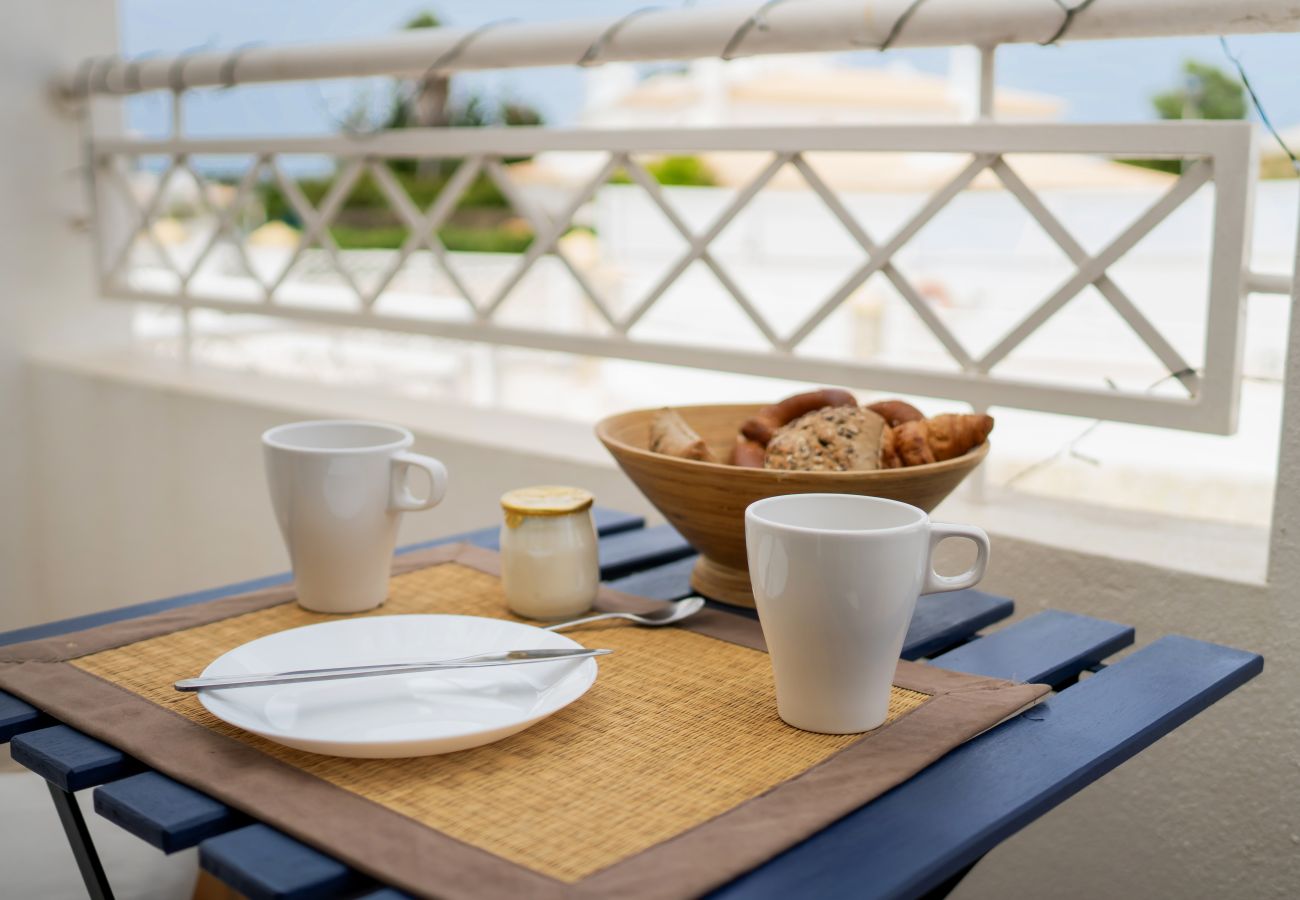 Villa in Albufeira - NEW 2026! Sunny Terrace House | BBQ, Pool & Relax
