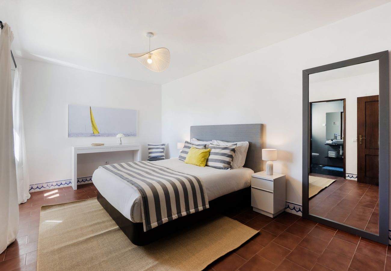Villa in Armação de Pêra - New Listing | Exclusive Ocean View Villa | 2Min to Beach