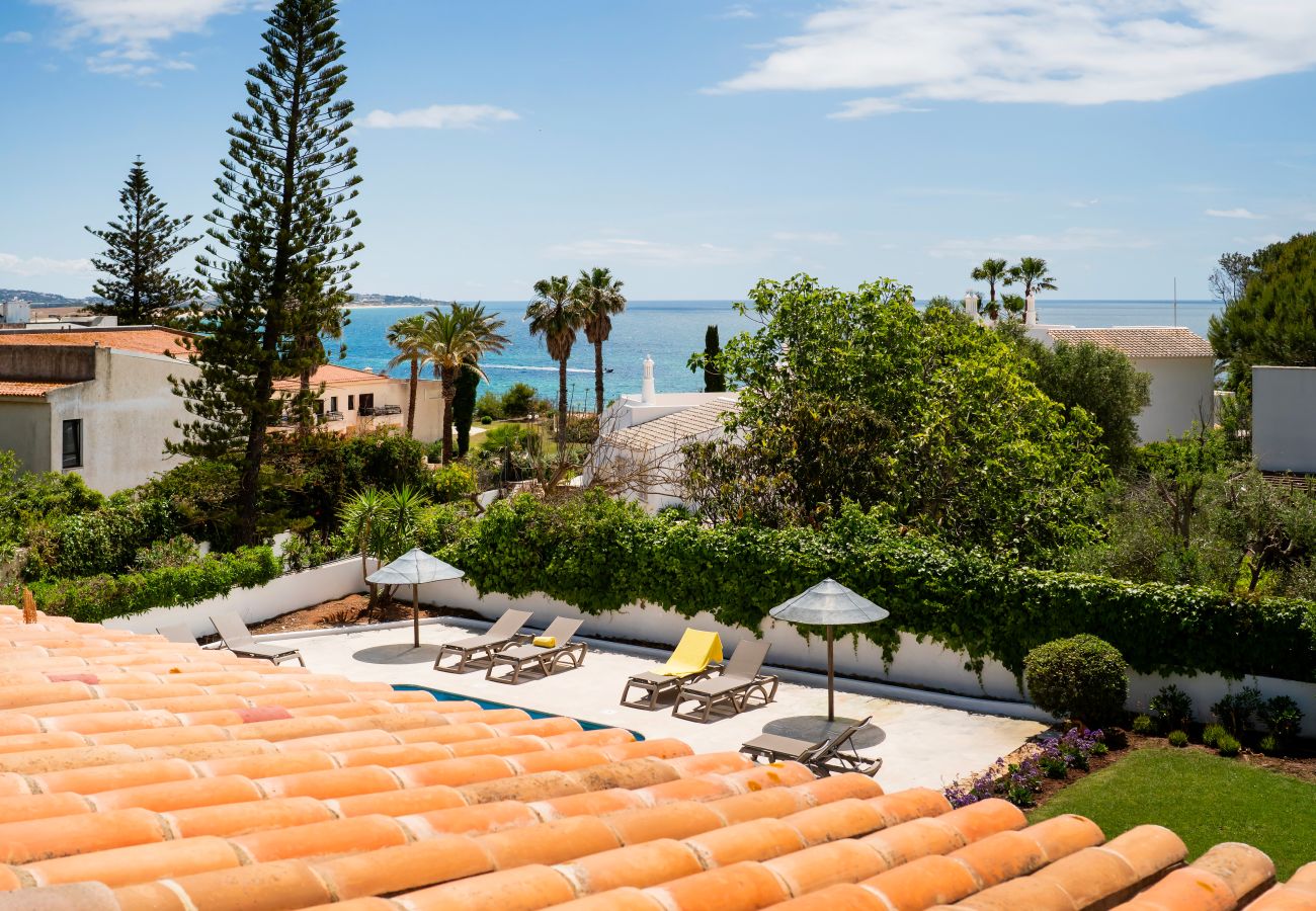 Villa in Armação de Pêra - New Listing | Exclusive Ocean View Villa | 2Min to Beach