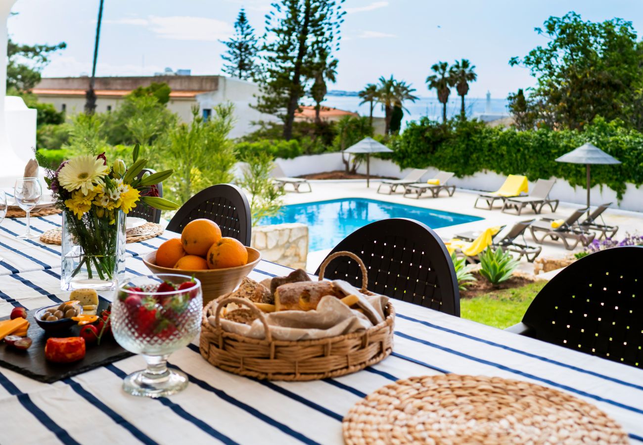 Villa in Armação de Pêra - New Listing | Exclusive Ocean View Villa | 2Min to Beach