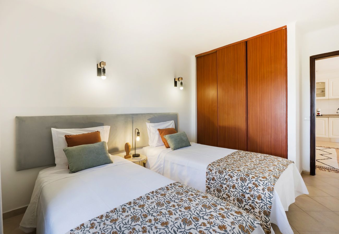 Apartment in Albufeira - Andorinha OCV | Peaceful Retreat, Pool & Garden